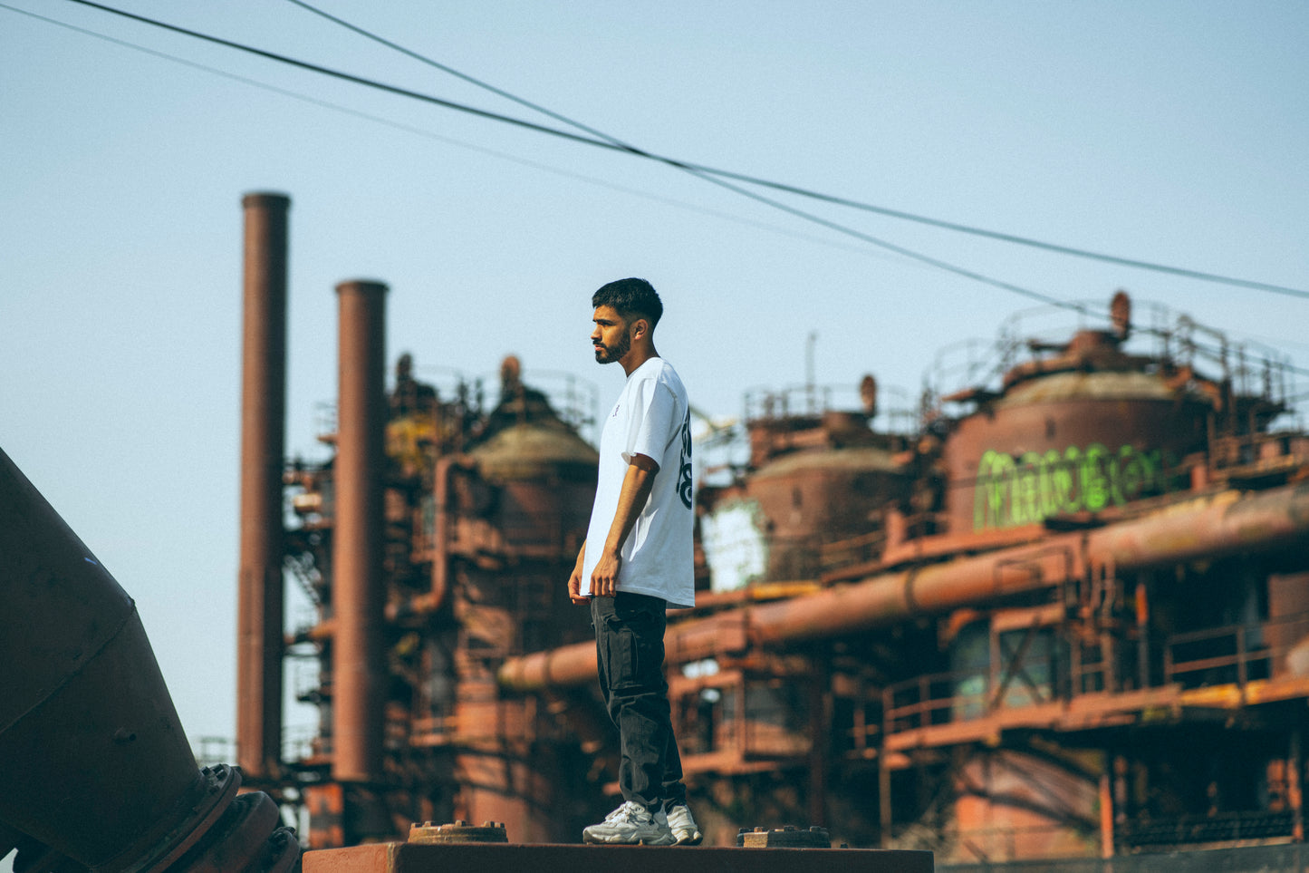 LEHROD Oversized T-shirt – “EXTROVERT”